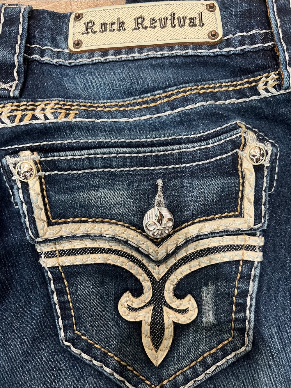 Rock Revival Women's Capri Jeans - Picture 7 of 7
